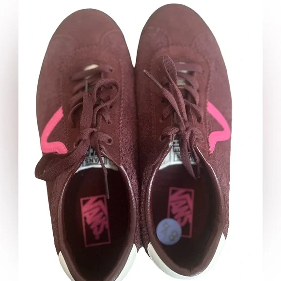 Van’s Women's Maroon and Hot Pink Sneakers Size: 8.5. NWOT Great Condition. - Picture 5 of 8